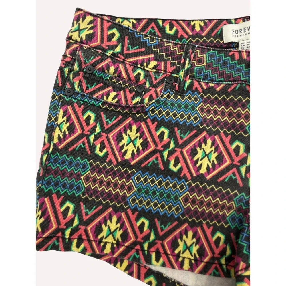 Forever 21 Denim Shorts 28‎ Black Multi Tribal Print Geometric Hipster Festival
